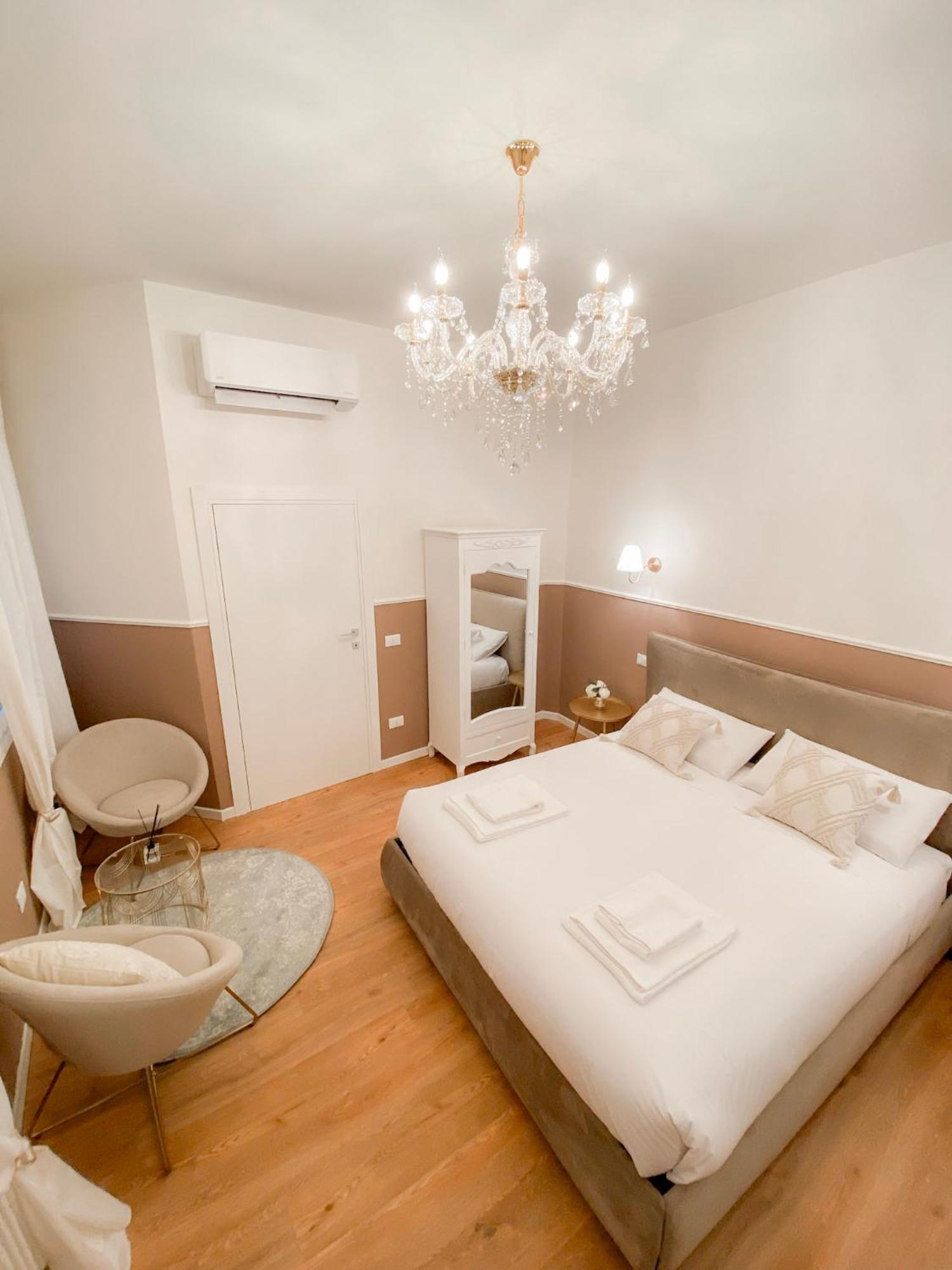 San Polo Luxury Suites In Венеція Екстер'єр фото