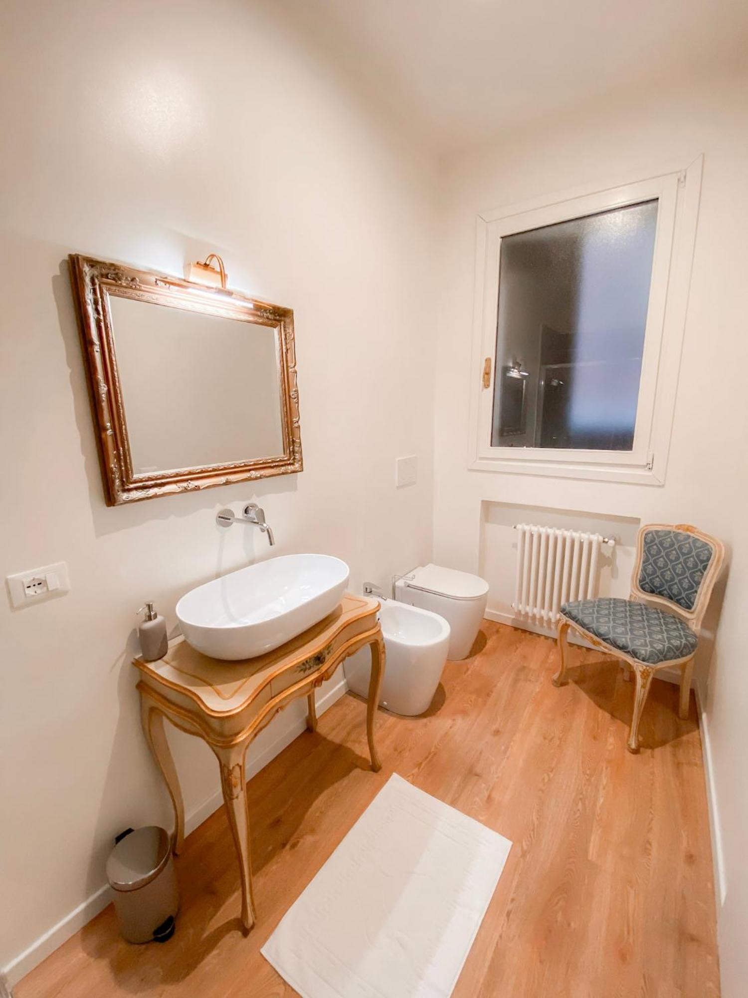San Polo Luxury Suites In Венеція Екстер'єр фото