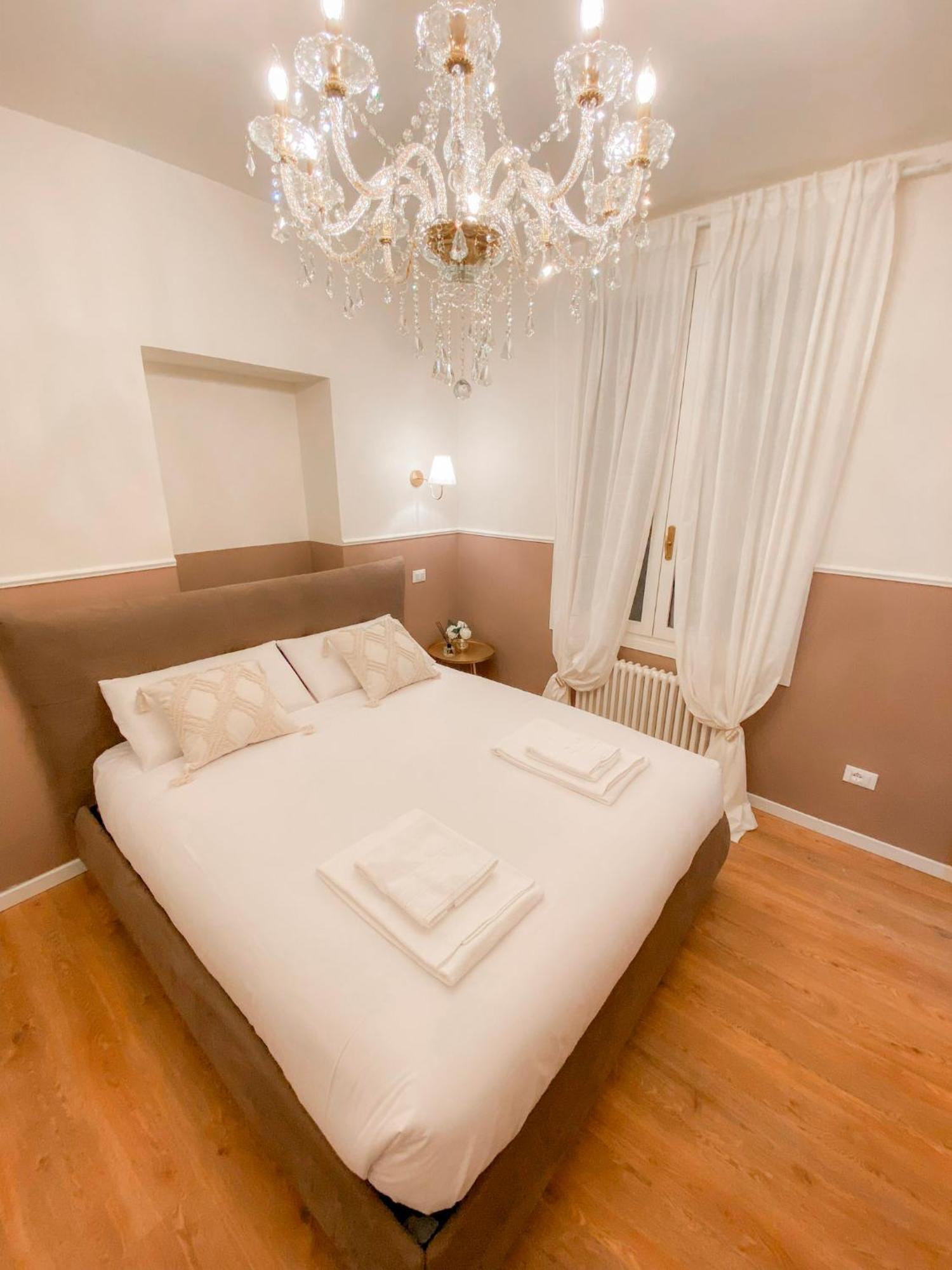 San Polo Luxury Suites In Венеція Екстер'єр фото