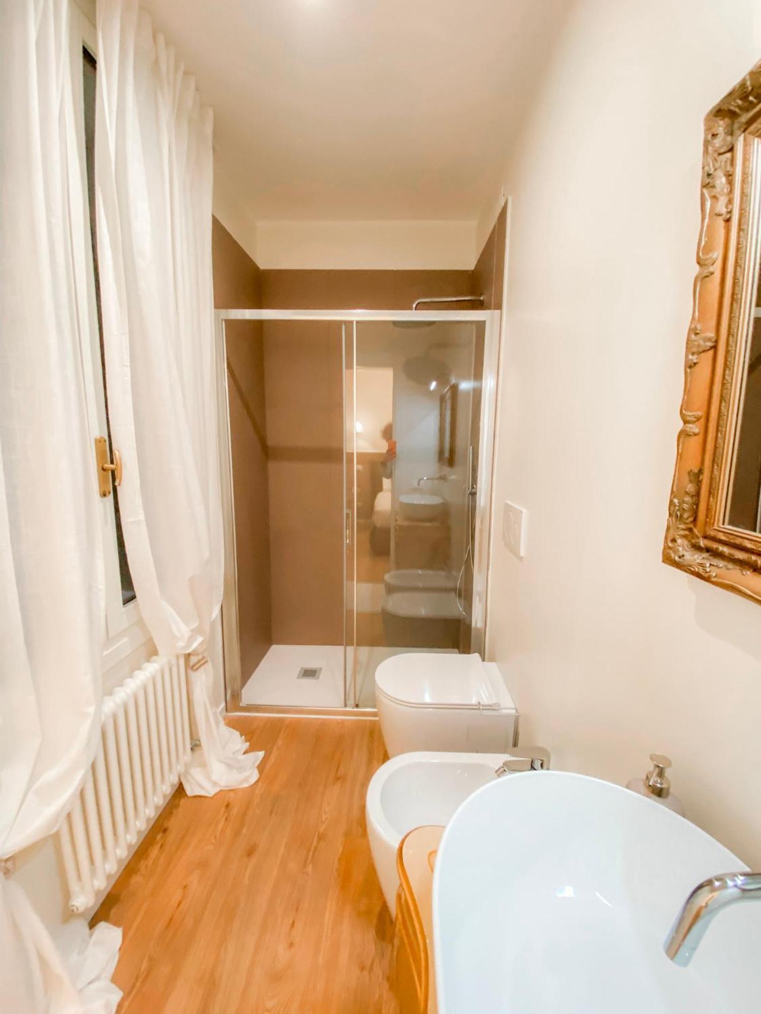 San Polo Luxury Suites In Венеція Екстер'єр фото